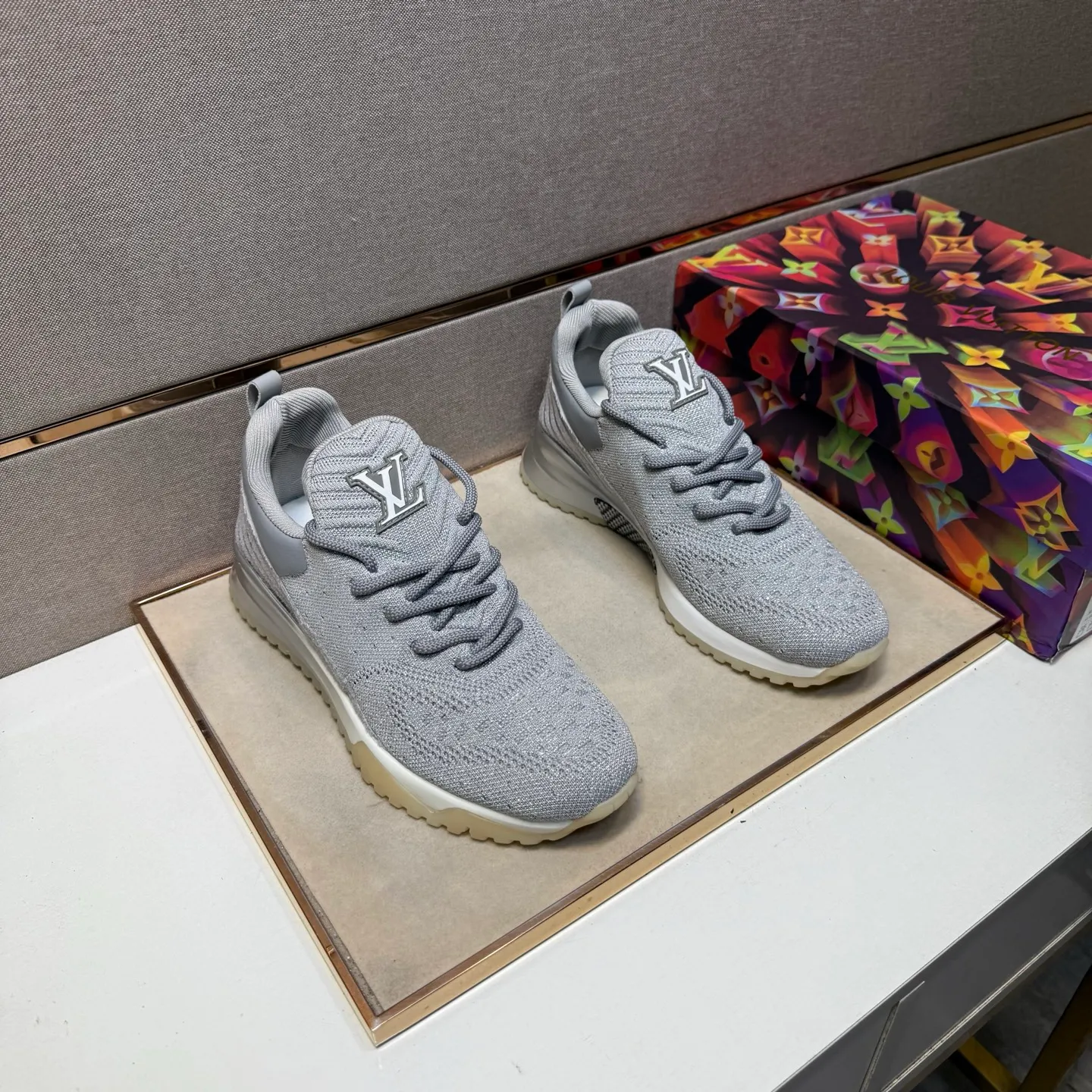 ⬛️Men's shoes 💰p480 [LV～] Men's casual shoes 2025z cabinet sales simultaneously 🔶Size: 38-44 #️⃣ 🔷4 colors🔜The upper is made of multi-material splicing➕Mesh lining, comfortable and breathable, sole: original comfortable and wear-resistant outsole, ⚠️real thing📱photographed🎬real thing is better📢📢📢